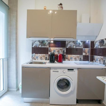 Ferienwohnung Orange And Blue Studio Downtown 5 Min From White Tower Thessaloniki Exterior foto