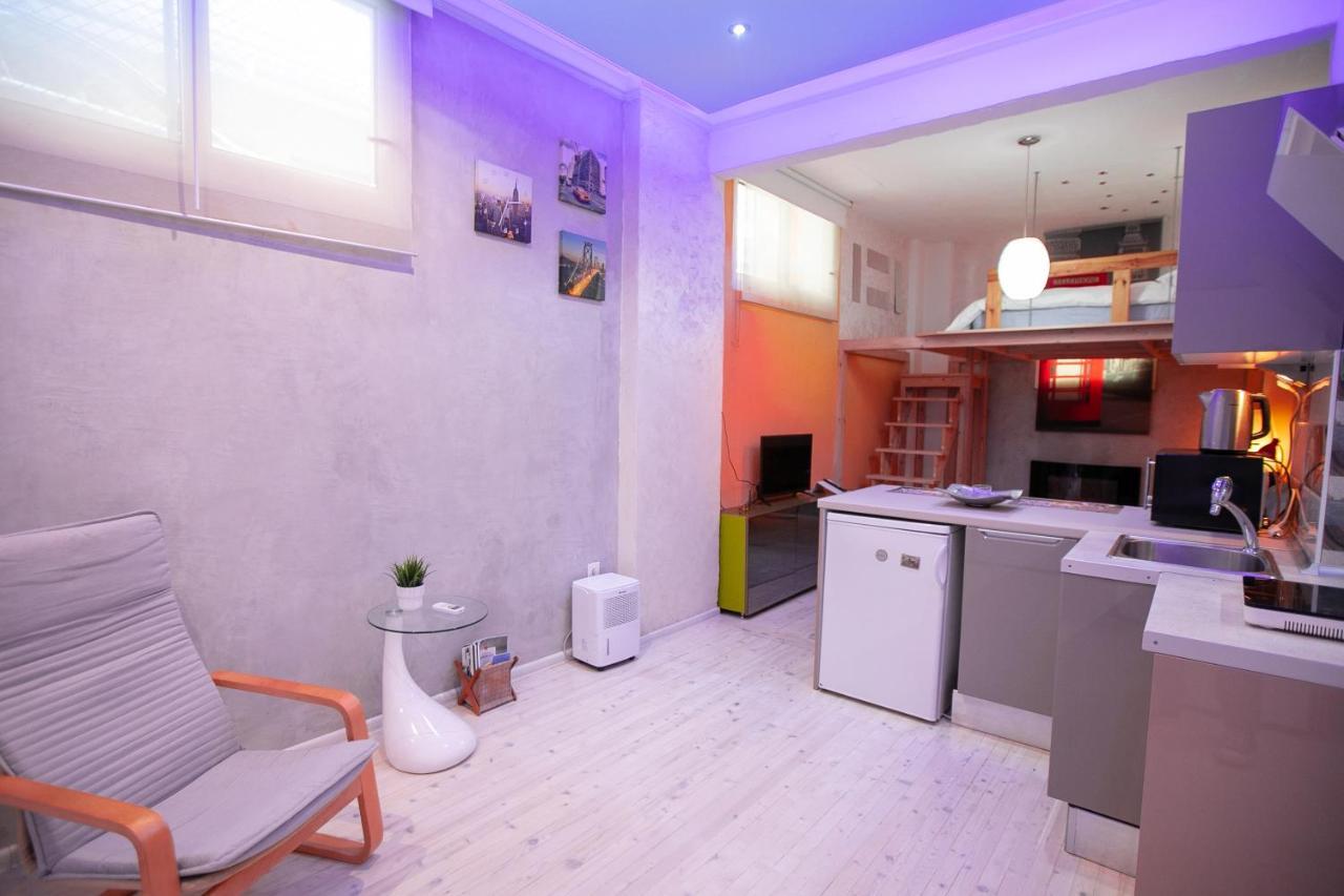 Ferienwohnung Orange And Blue Studio Downtown 5 Min From White Tower Thessaloniki Exterior foto