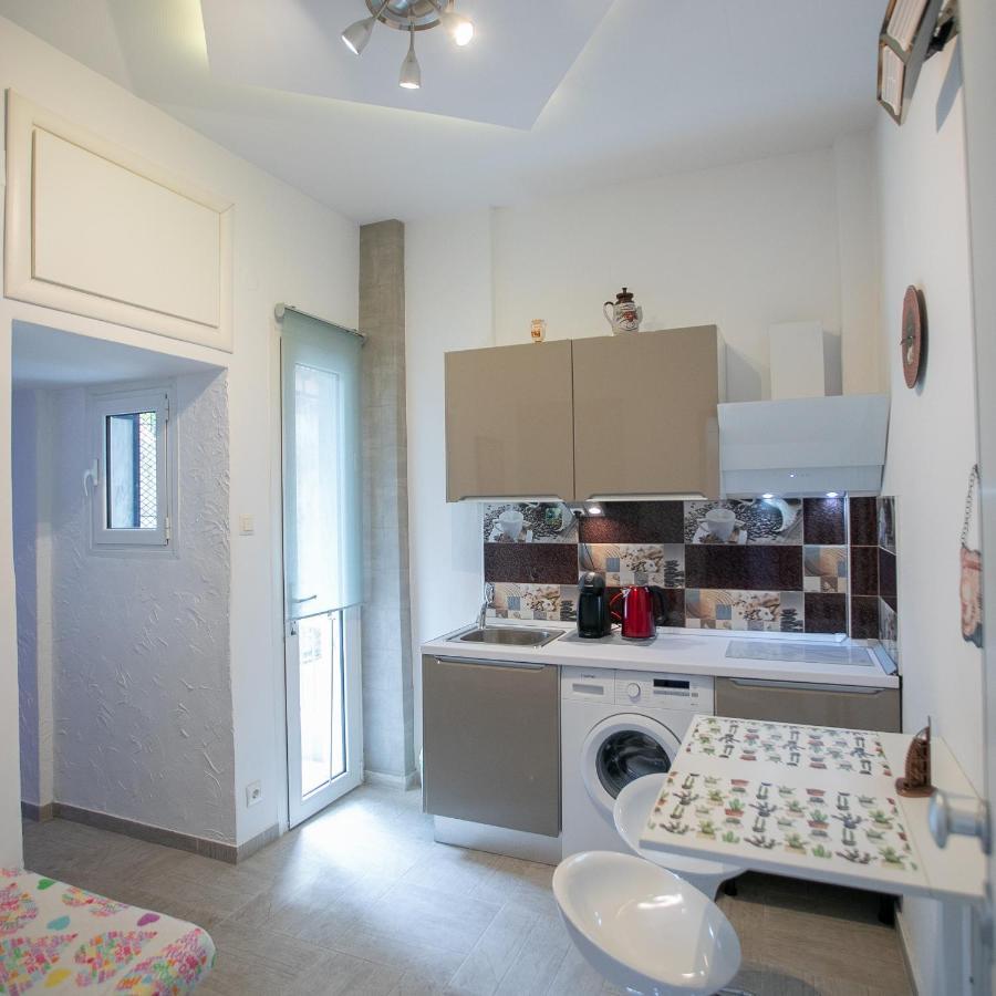 Ferienwohnung Orange And Blue Studio Downtown 5 Min From White Tower Thessaloniki Exterior foto